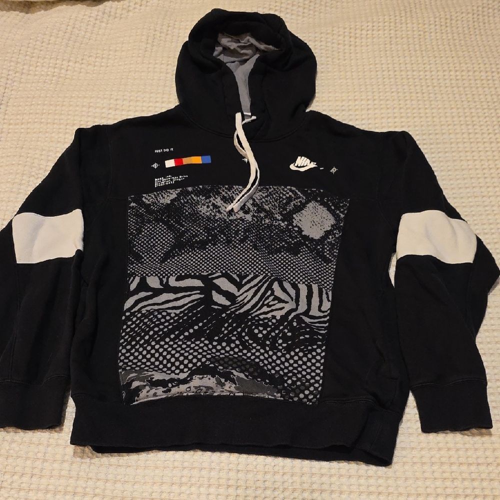 Nike Black and White Sporty Sweatshirts with Zip-Up Design